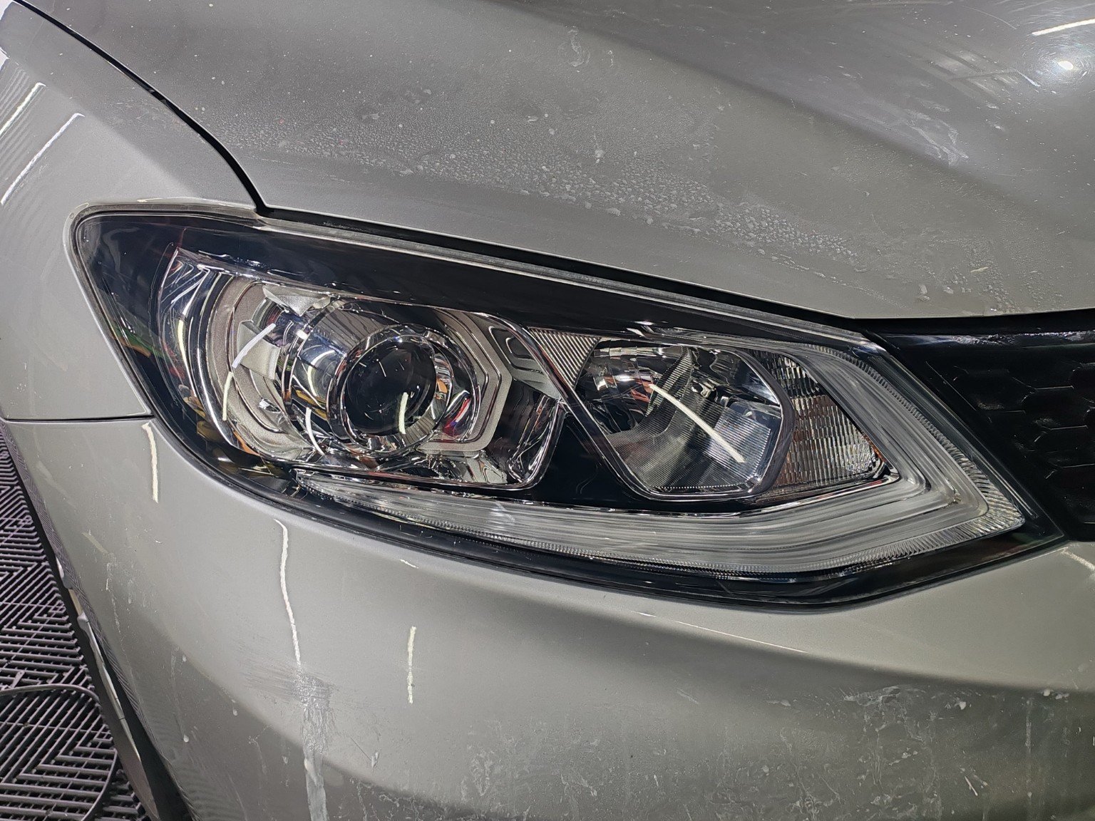 Poliranje farova — AutoDetailing Popović